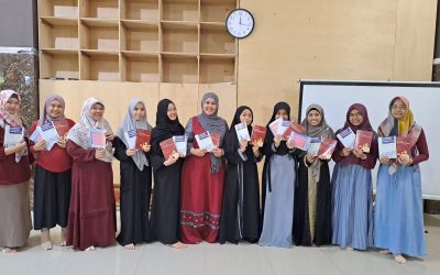 Wujudkan SDGs di Lingkungan Pesantren, Tim Gizi FK UNDIP Gelar Kelas Kesehatan Prakonsepsi untuk Santriwati